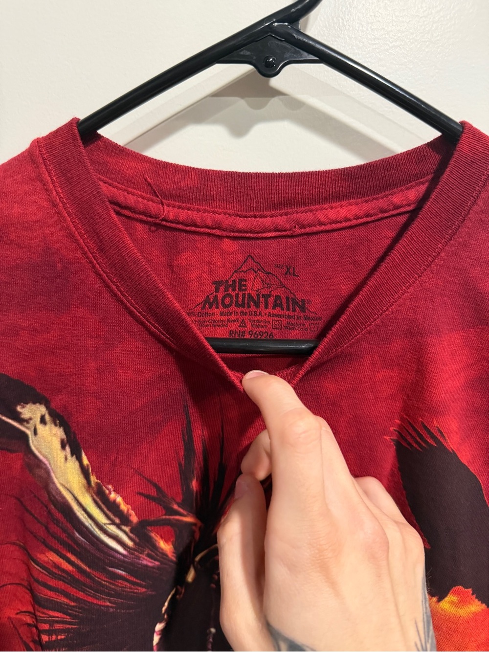 Vintage The Mountain 2008 David Penfound Wolf Horse Moon Graphic Tee XL - Picture 4 of 4